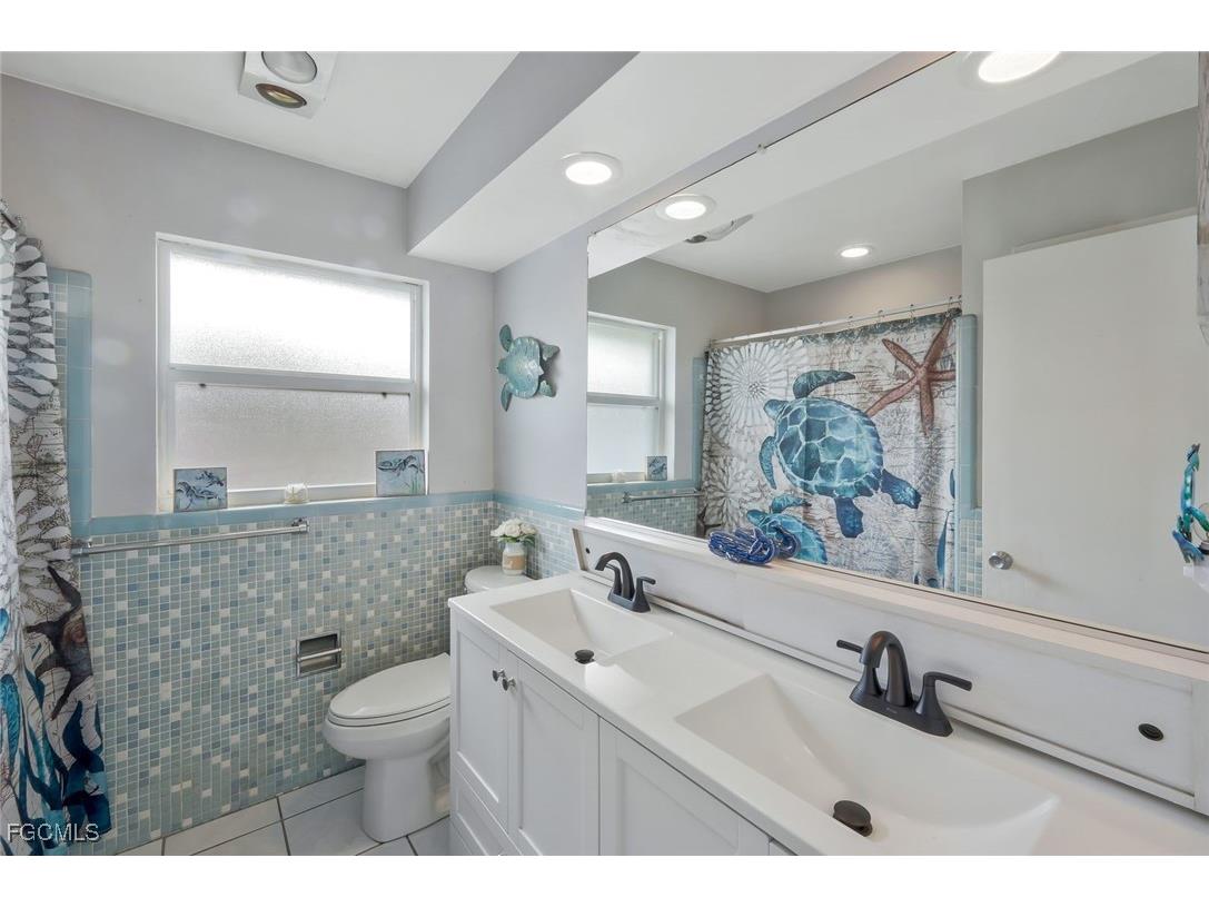 1317 Everest Parkway Cape Coral FL 33904 2025010980 image20