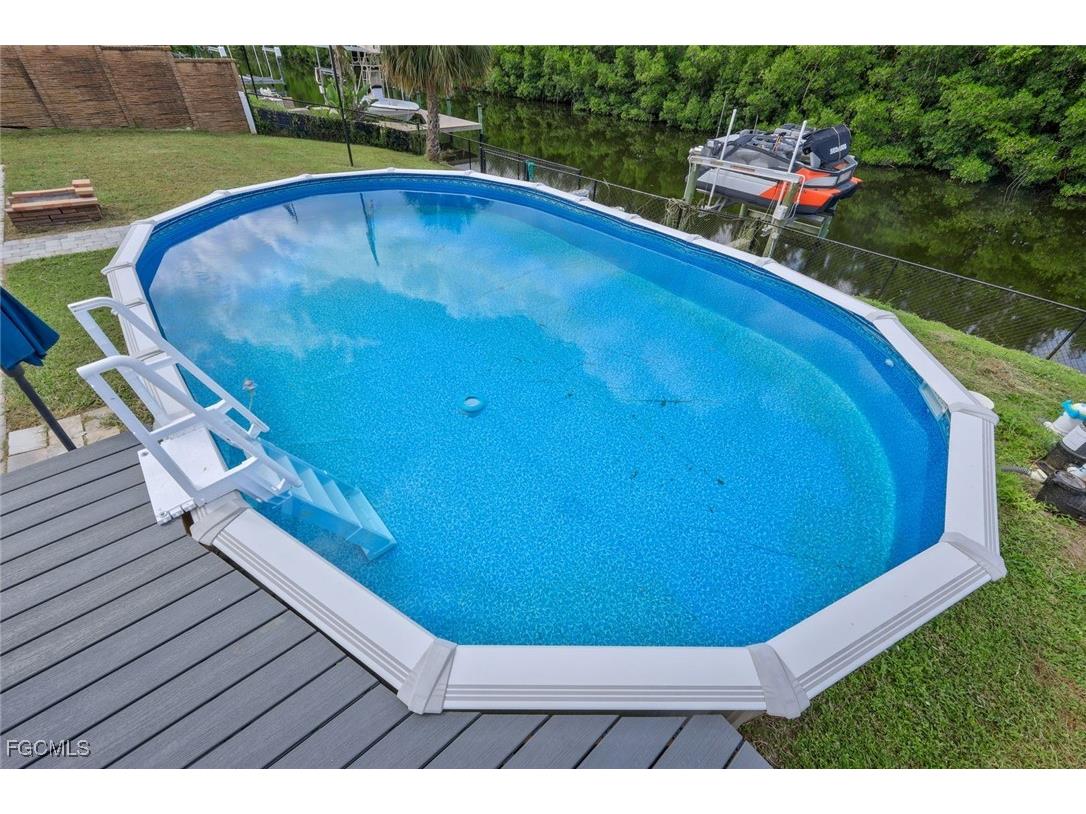 1317 Everest Parkway Cape Coral FL 33904 2025010980 image28