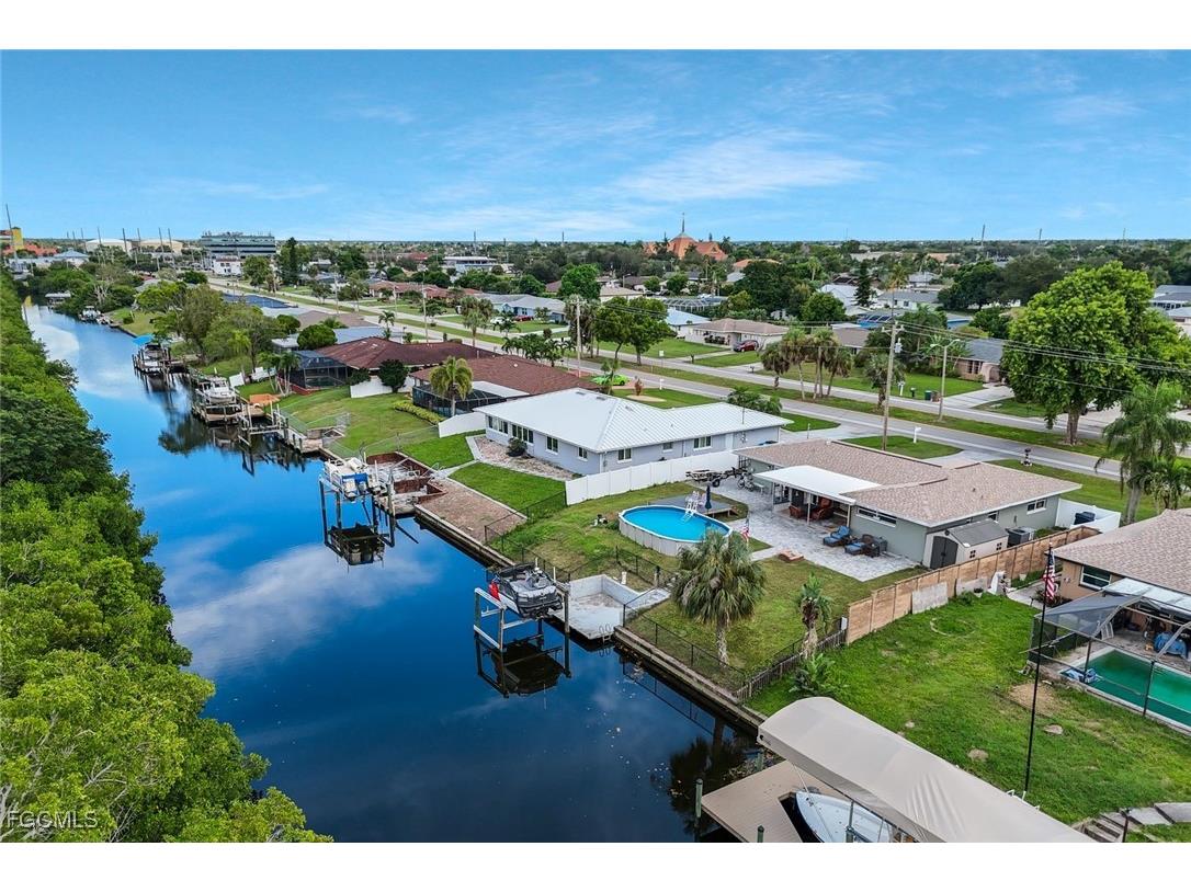 1317 Everest Parkway Cape Coral FL 33904 2025010980 image32