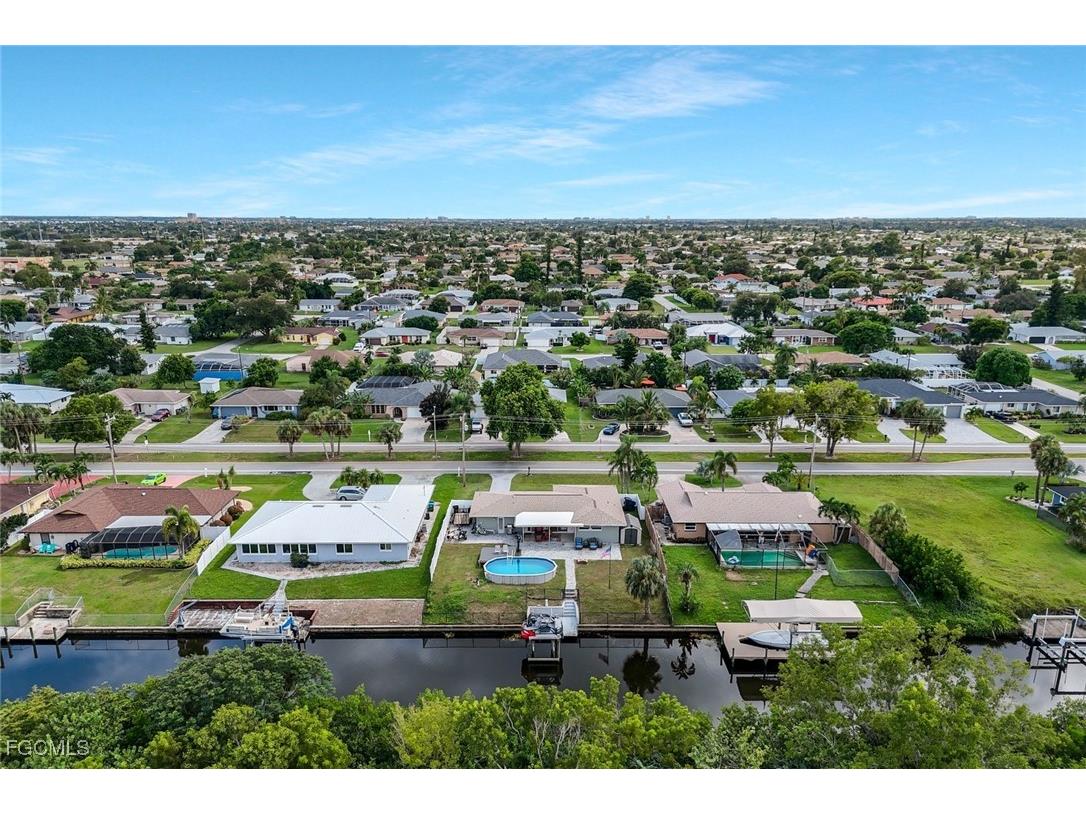 1317 Everest Parkway Cape Coral FL 33904 2025010980 image33