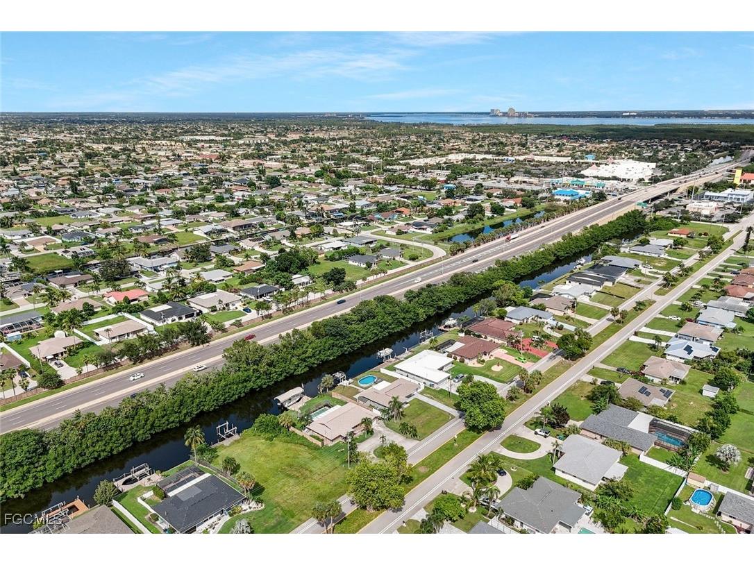 1317 Everest Parkway Cape Coral FL 33904 2025010980 image35