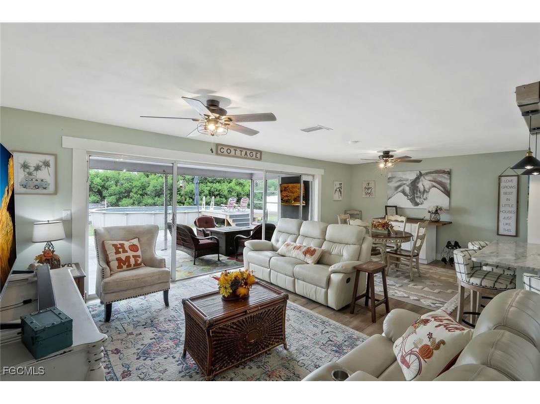 1317 Everest Parkway Cape Coral FL 33904 2025010980 image5