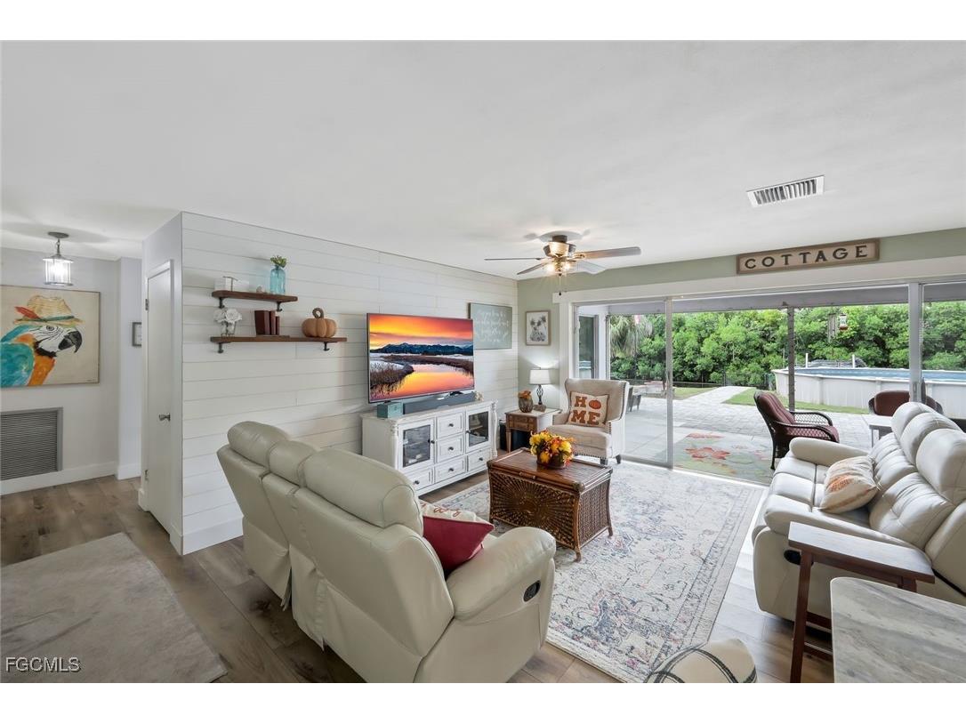 1317 Everest Parkway Cape Coral FL 33904 2025010980 image6