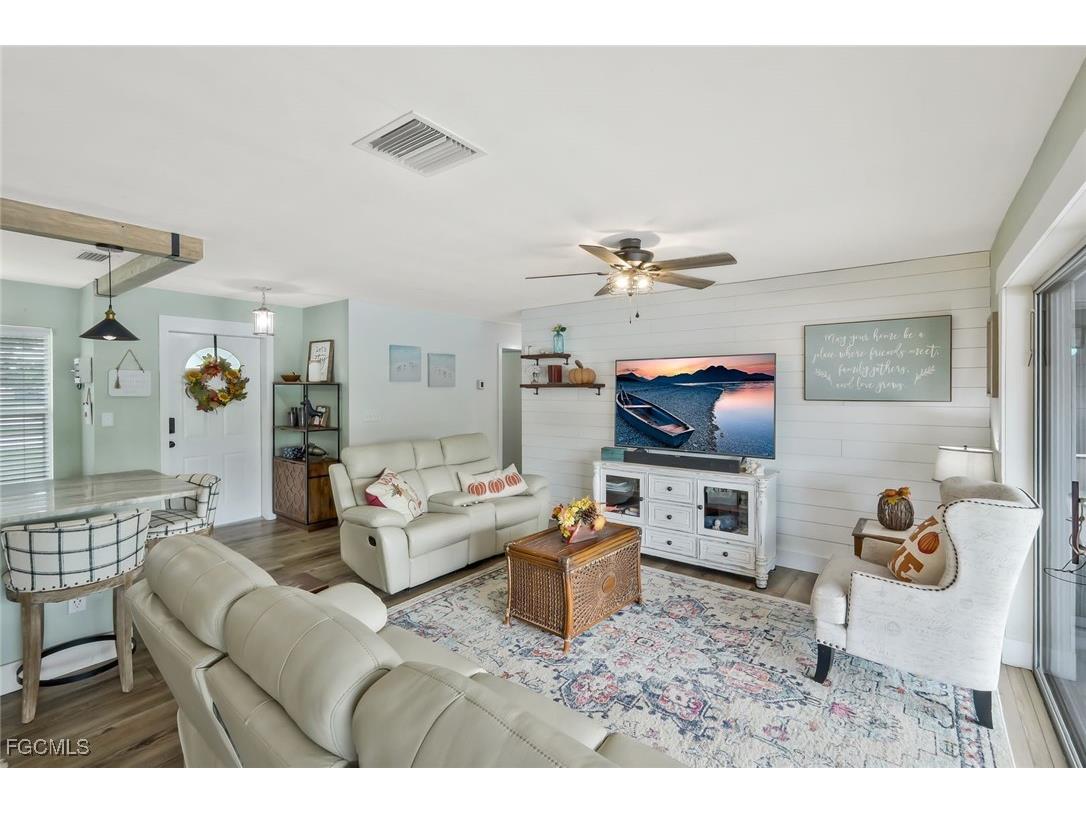 1317 Everest Parkway Cape Coral FL 33904 2025010980 image7