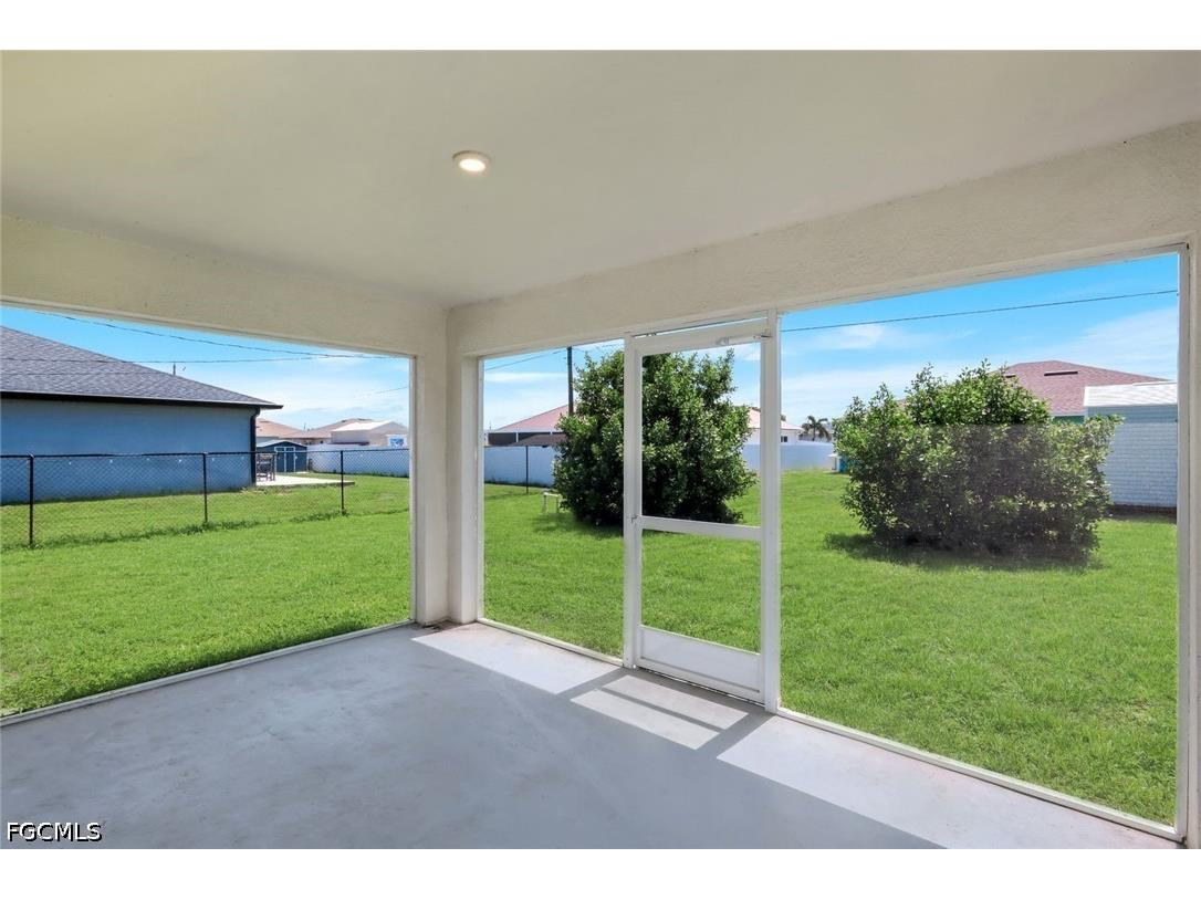 1317 NE 9th Avenue Cape Coral FL 33909 2026028391 image24