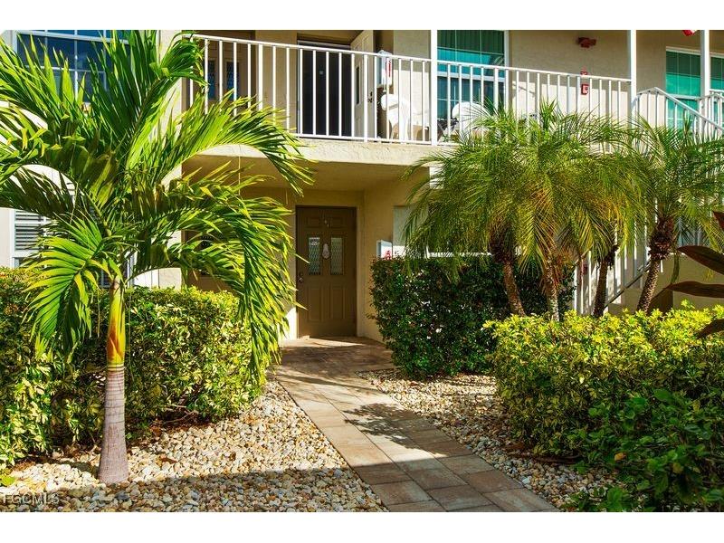 1317 SE 46th Lane #104 Cape Coral FL 33904 2025024979 image1