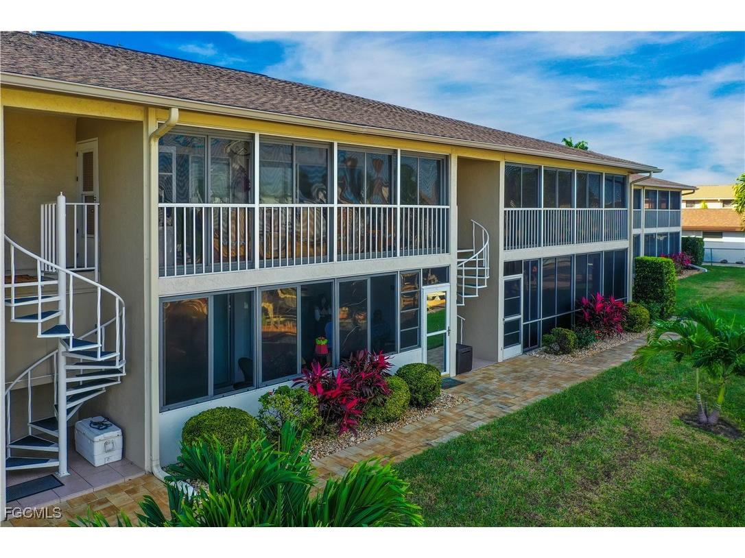 1317 SE 46th Lane #104 Cape Coral FL 33904 2025024979 image4