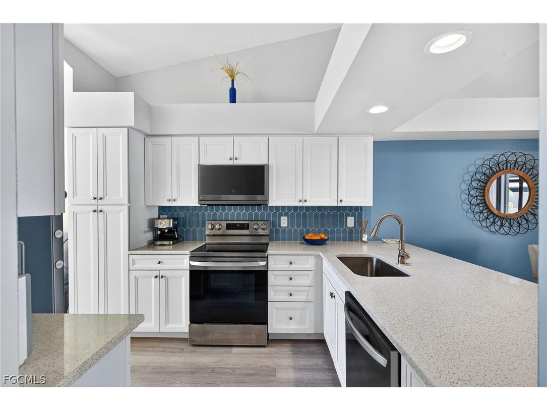 13171 Regent Circle Fort Myers FL 33966 2026007742 image6