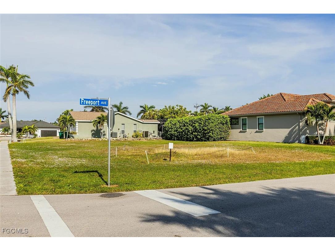 1318 Freeport Avenue Marco Island FL 34145 2026001494 image3