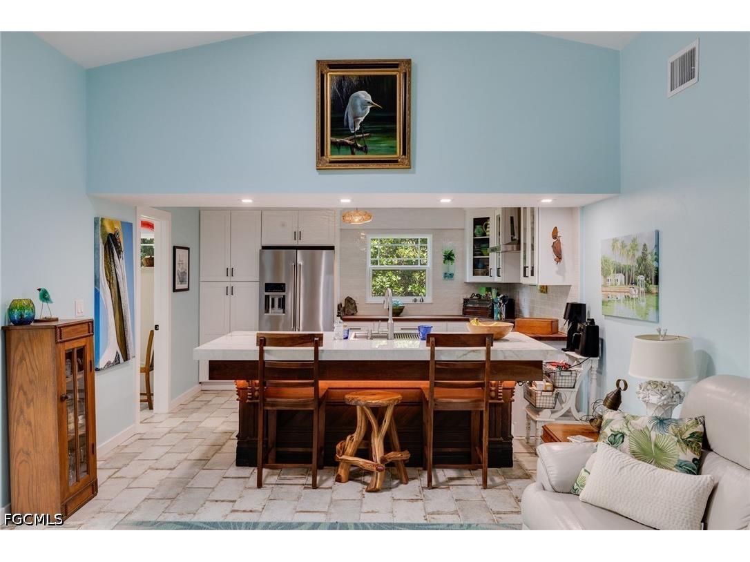 1318 Junonia Street Sanibel FL 33957 2026025188 image11