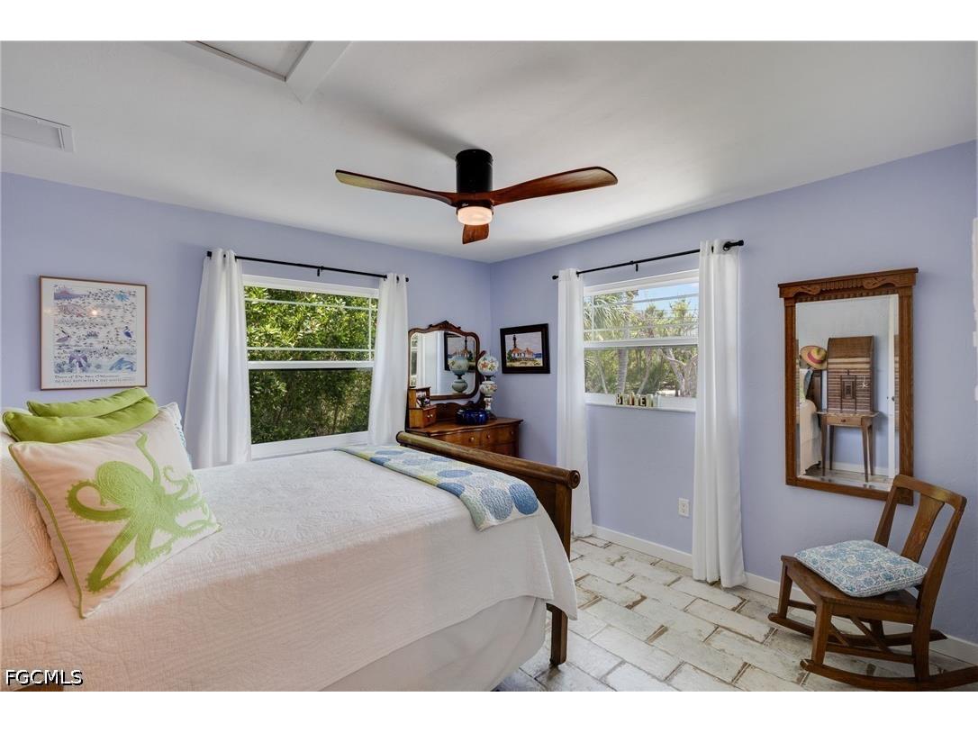 1318 Junonia Street Sanibel FL 33957 2026025188 image21