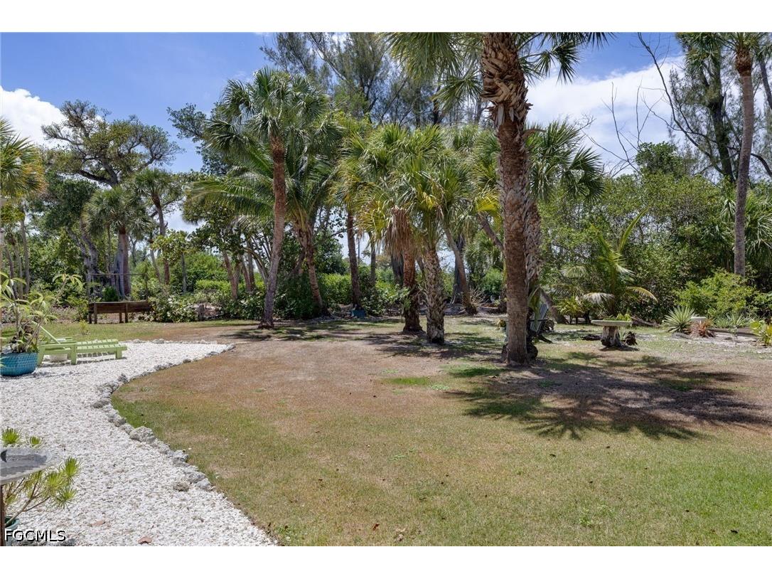 1318 Junonia Street Sanibel FL 33957 2026025188 image28