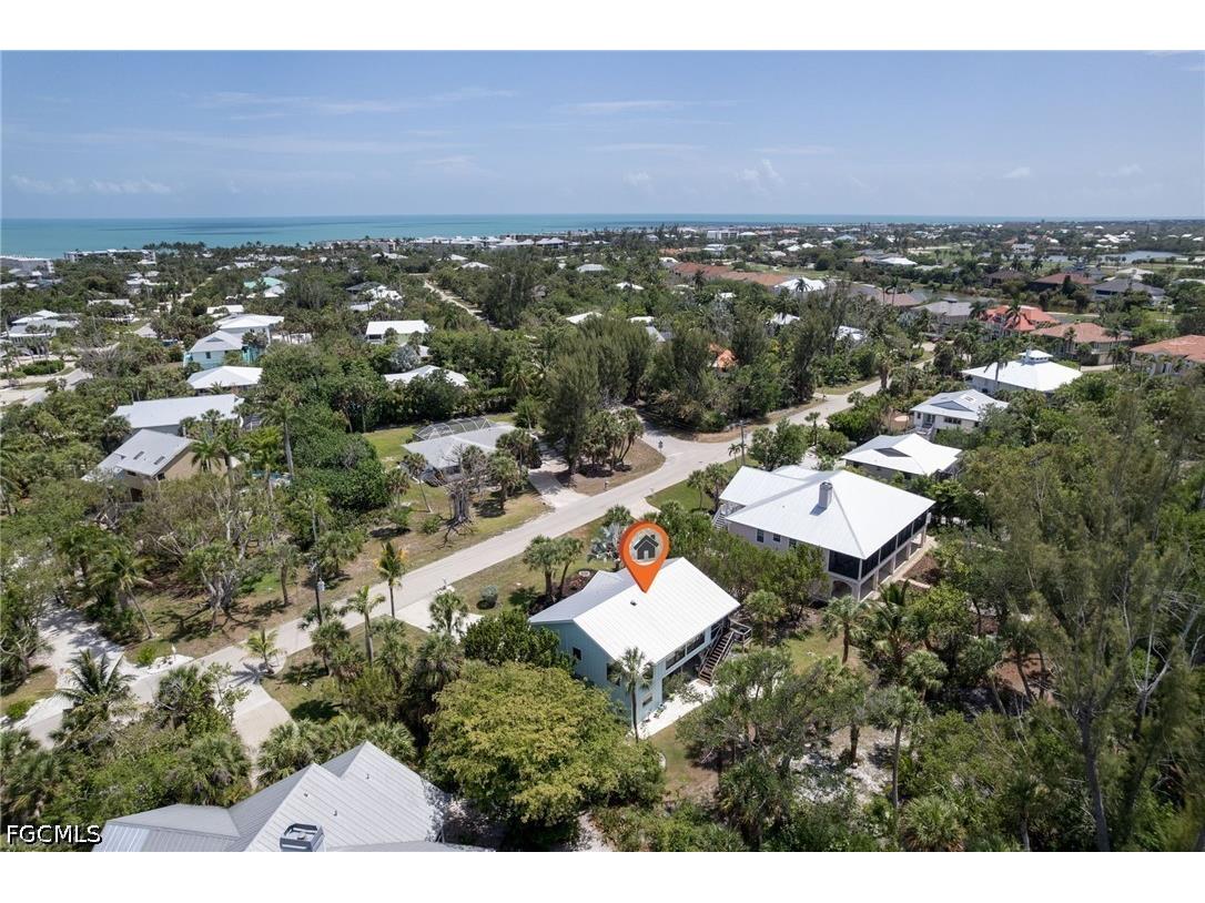 1318 Junonia Street Sanibel FL 33957 2026025188 image35