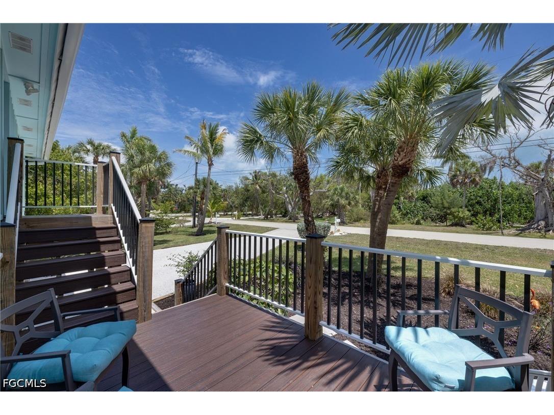 1318 Junonia Street Sanibel FL 33957 2026025188 image5