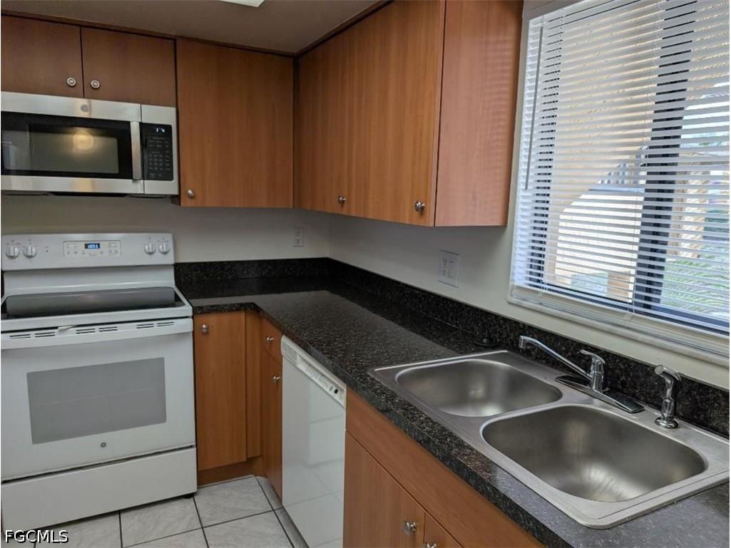 1318 SE 40th Terrace #2 Cape Coral FL 33904 2026018371 image6