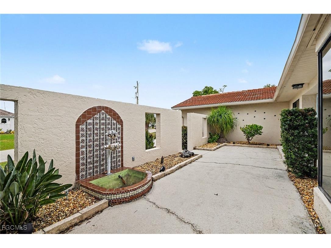 1318 San Mateo Drive Punta Gorda FL 33950 2026003213 image7