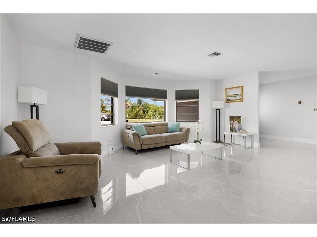 1318 Thompson Street North Fort Myers FL 33903 226019747 image3