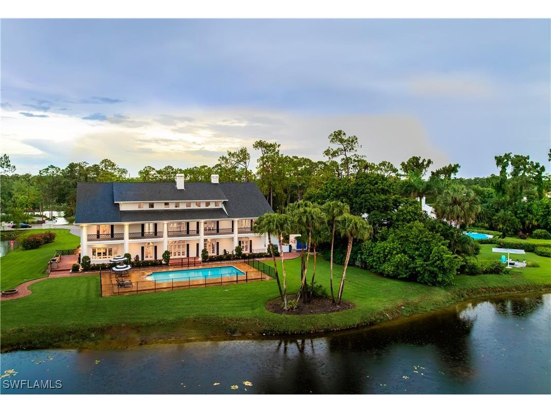 13189 Valewood Drive Naples FL 34119 225026257 image1