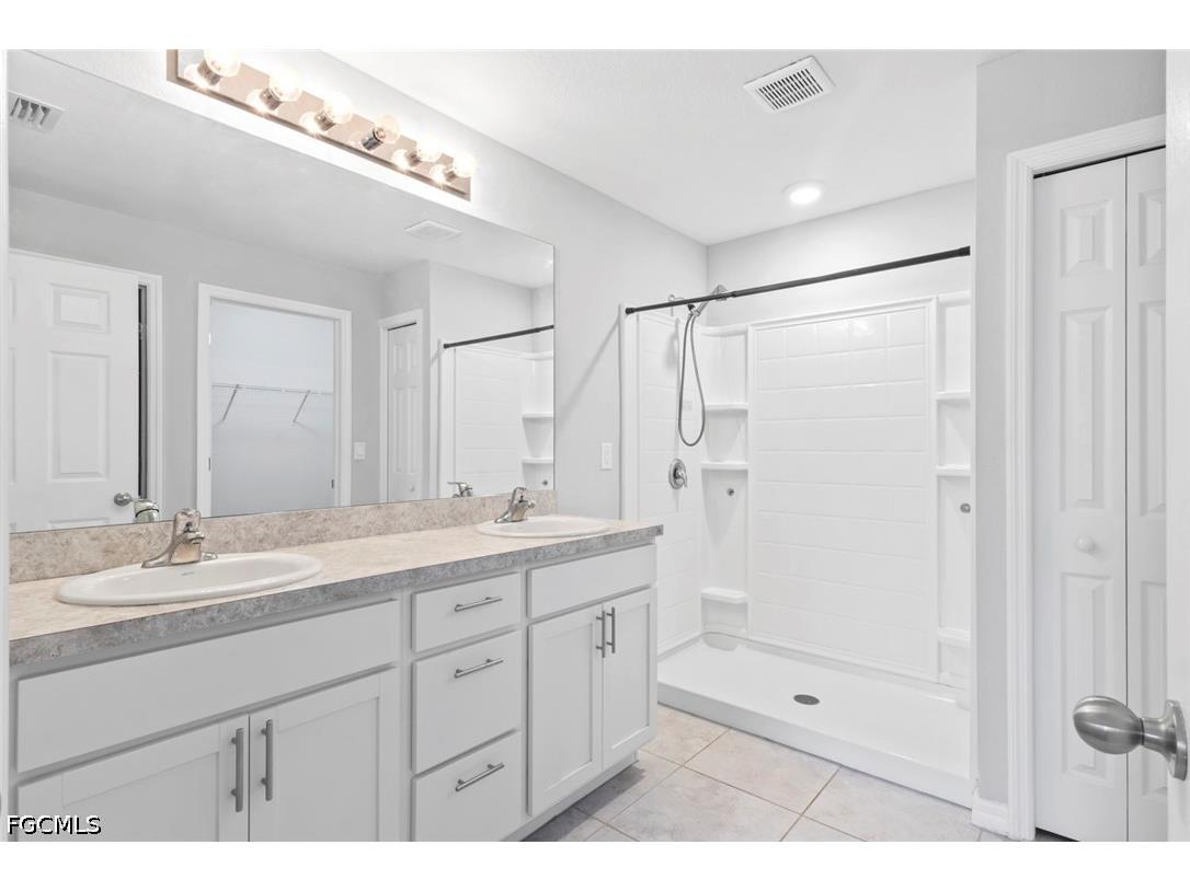 1319 NW 14th Place Cape Coral FL 33993 2026017405 image10