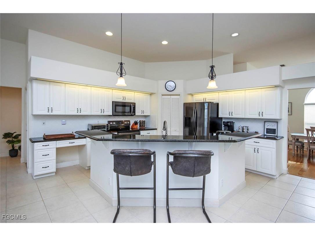 1319 Par View Drive Sanibel FL 33957 2025026215 image3