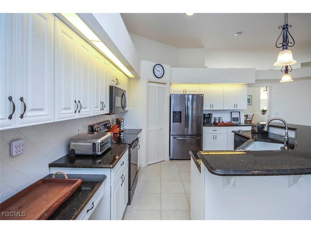 1319 Par View Drive Sanibel FL 33957 2025026215 image5