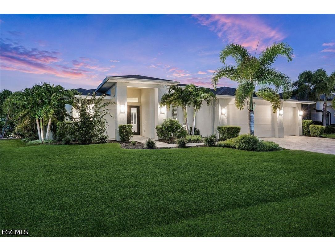 1319 SE 38th Street Cape Coral FL 33904 2026027648 image2