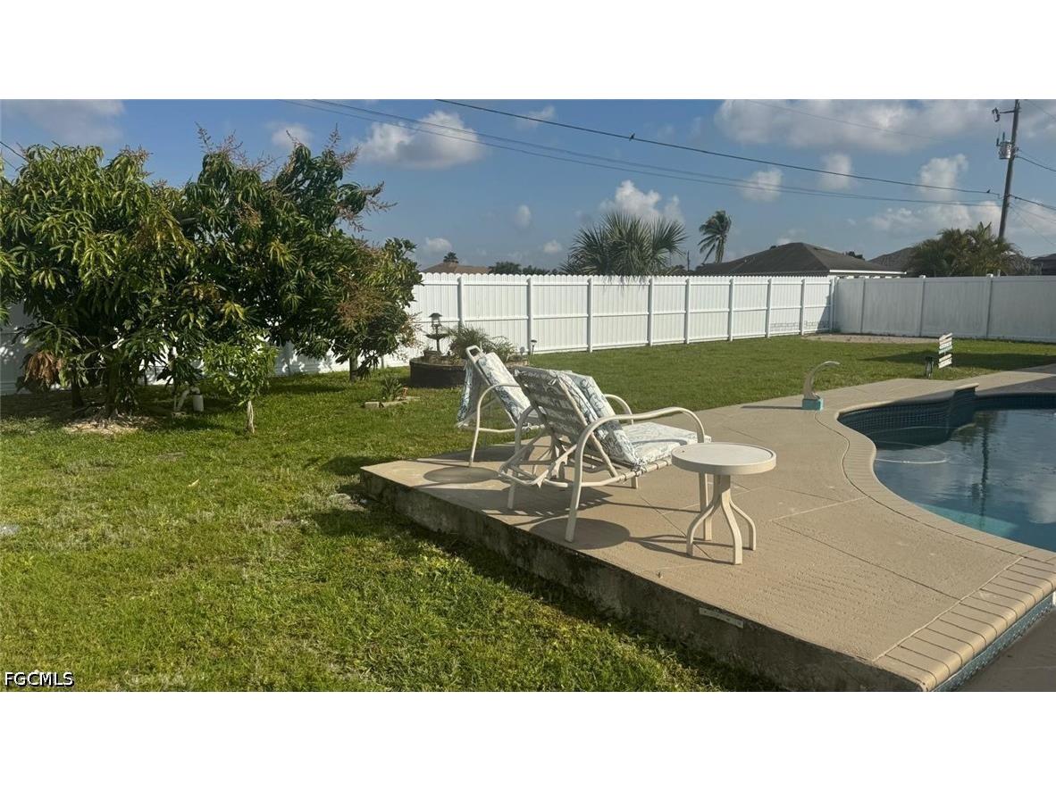 1319 SW 10th Place Cape Coral FL 33991 2026019761 image5