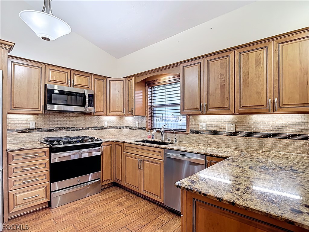 1319 SW 34th Terrace Cape Coral FL 33914 2026009687 image5