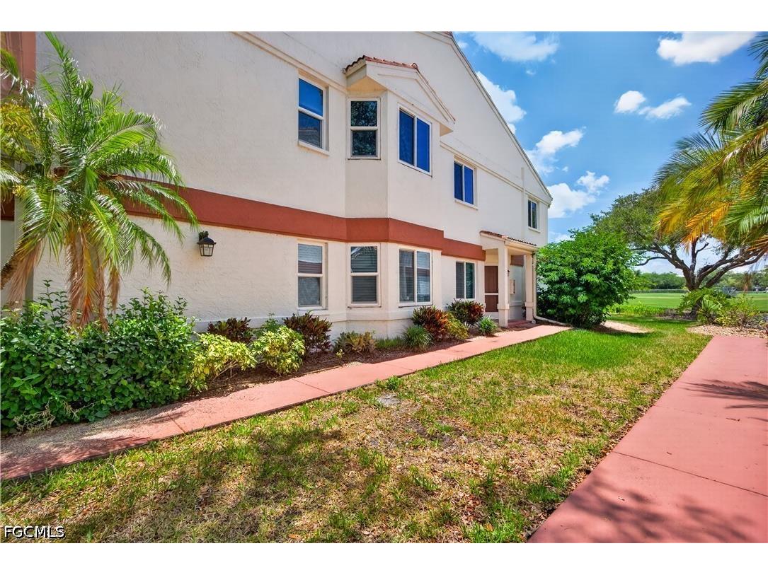 13190 Oakmont Drive #6 Fort Myers FL 33907 2026021249 image2