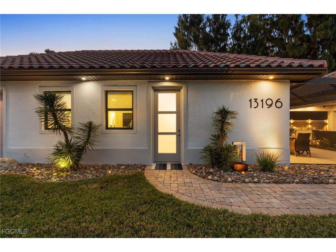 13196 Golden Palms Circle Fort Myers FL 33913 2025019540 image2