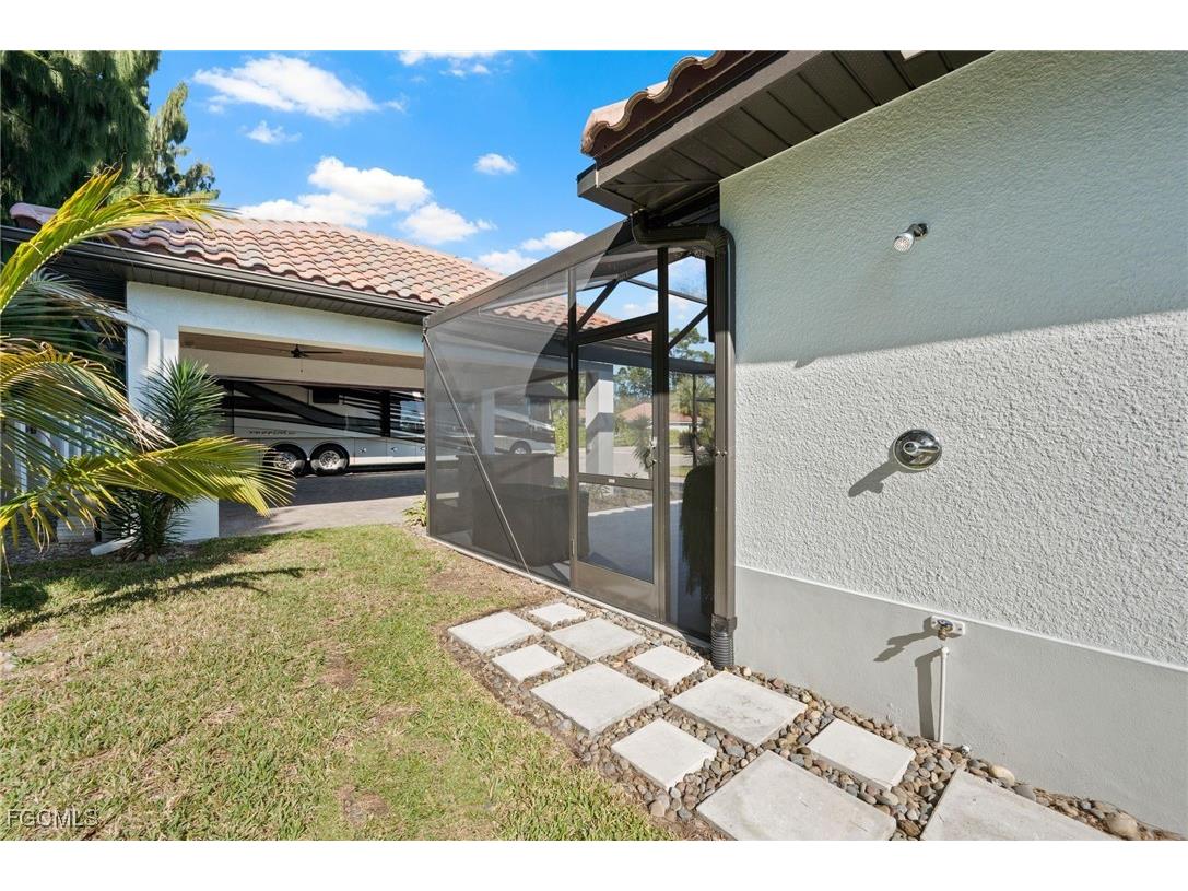 13196 Golden Palms Circle Fort Myers FL 33913 2025019540 image22