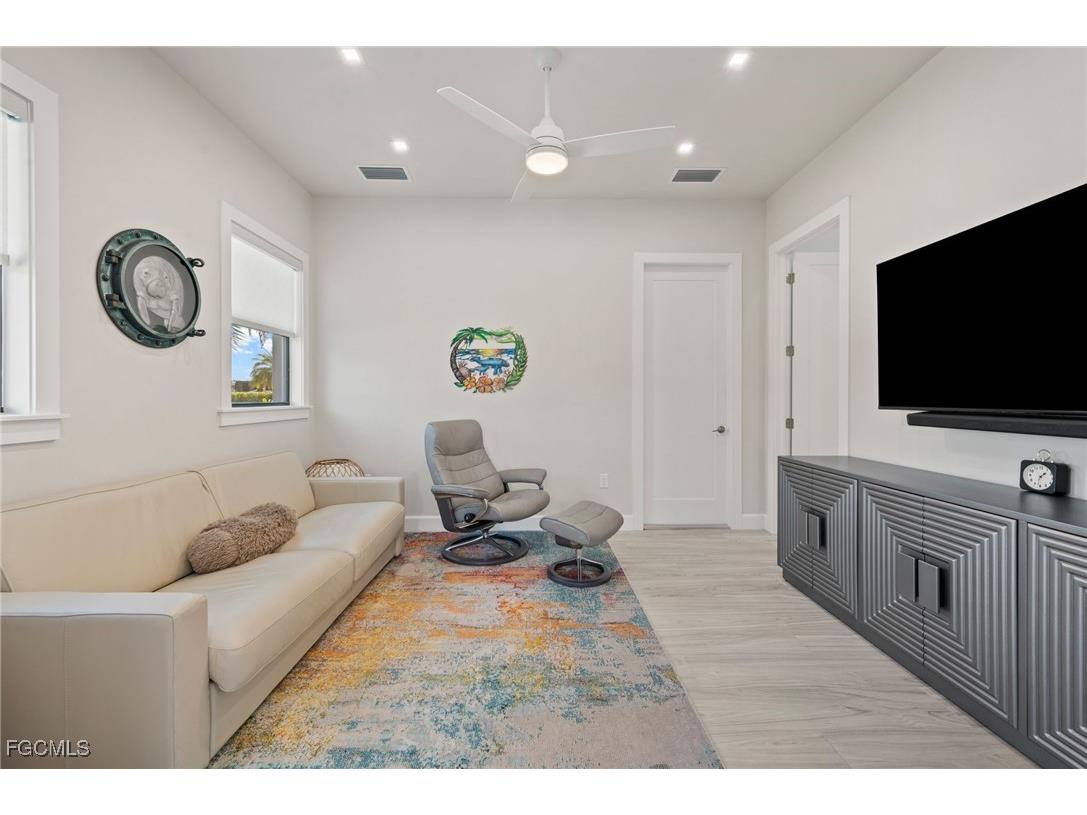 13196 Golden Palms Circle Fort Myers FL 33913 2025019540 image24