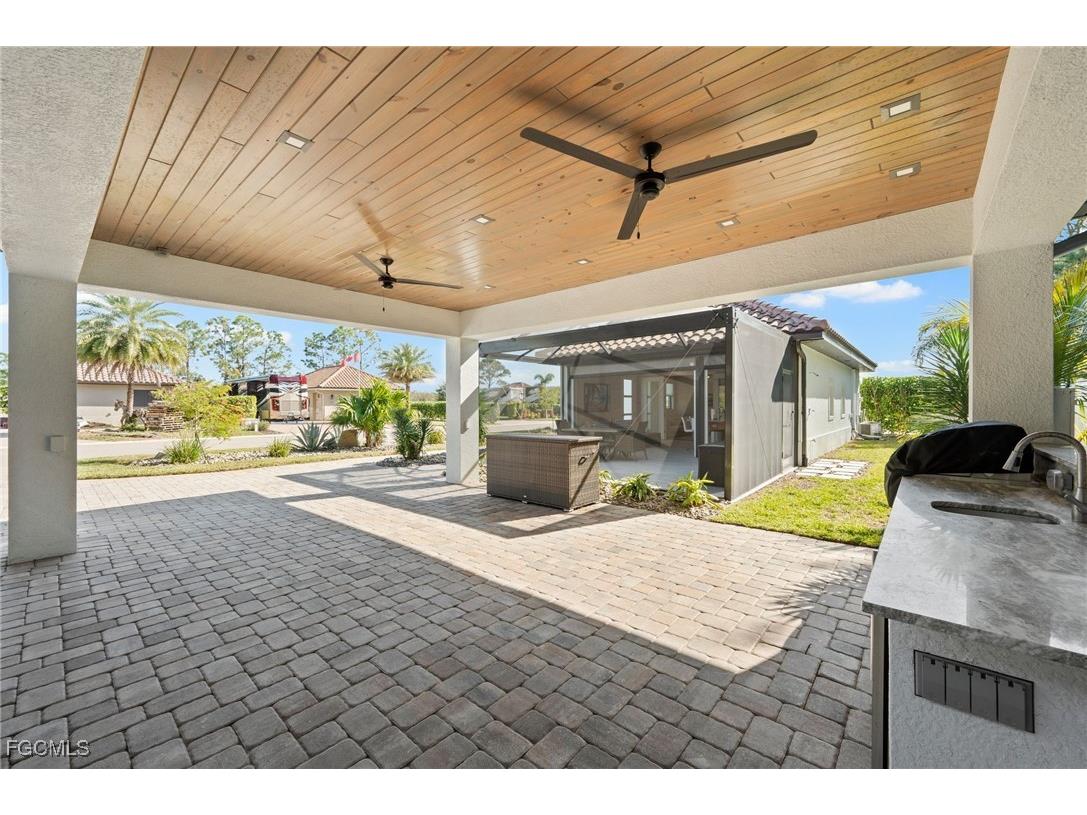 13196 Golden Palms Circle Fort Myers FL 33913 2025019540 image9