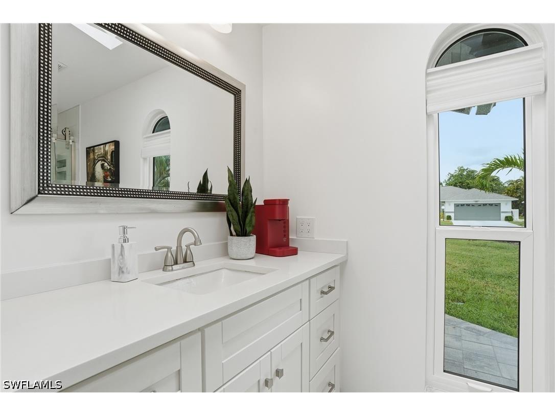 132 Bordeaux Circle Naples FL 34112 226022948 image9
