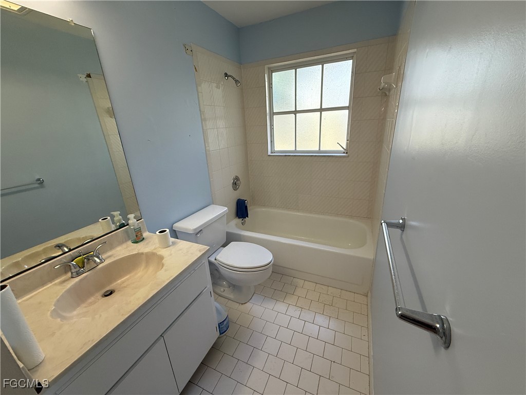 132 Dania Circle Lehigh Acres FL 33936 2025002525 image7