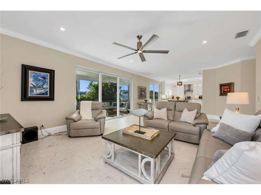 132 E Hilo Street Naples FL 34113 226005973 image11