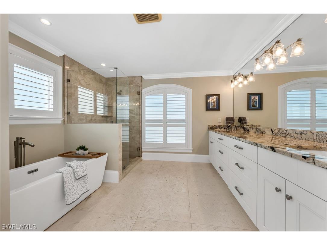 132 E Hilo Street Naples FL 34113 226005973 image22