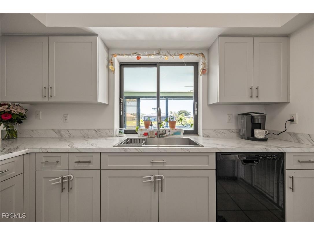 132 SW 34th Lane Cape Coral FL 33914 2025024764 image19