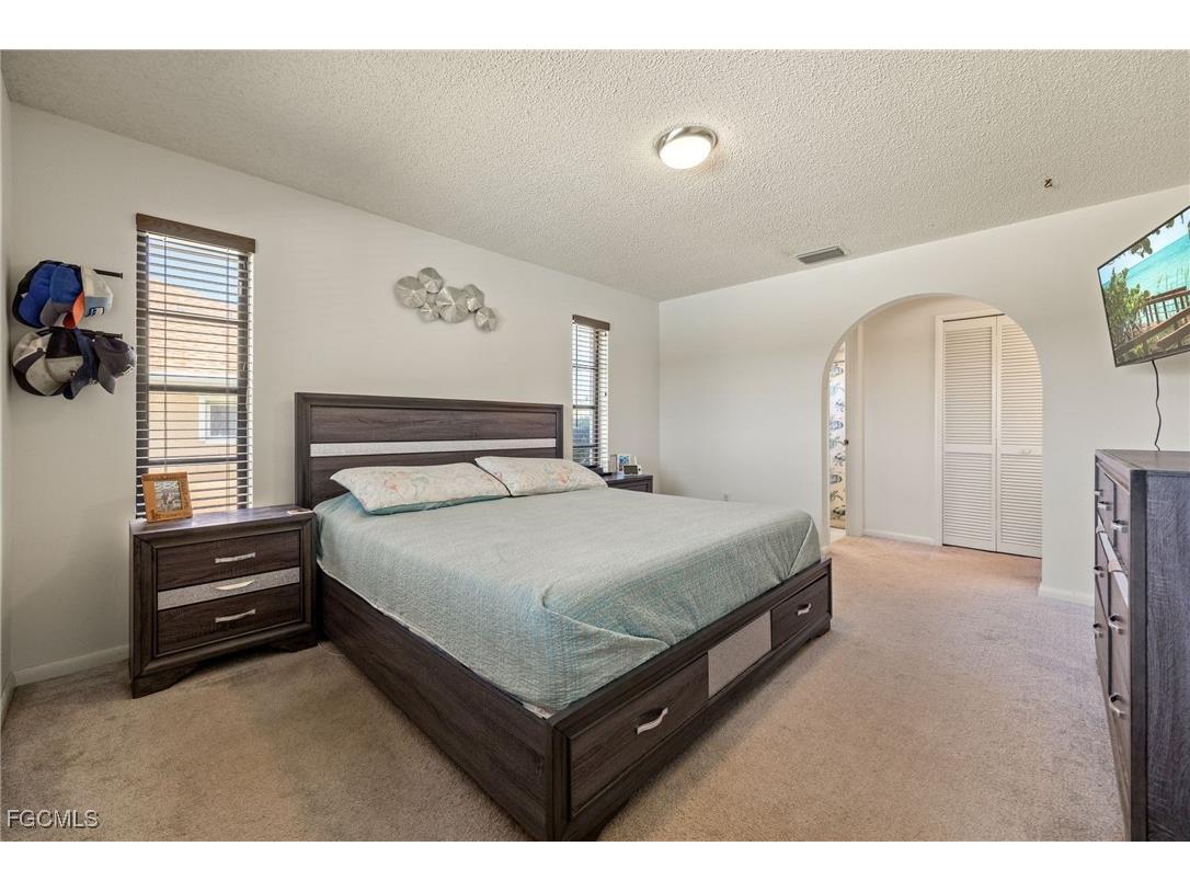 132 SW 34th Lane Cape Coral FL 33914 2025024764 image21