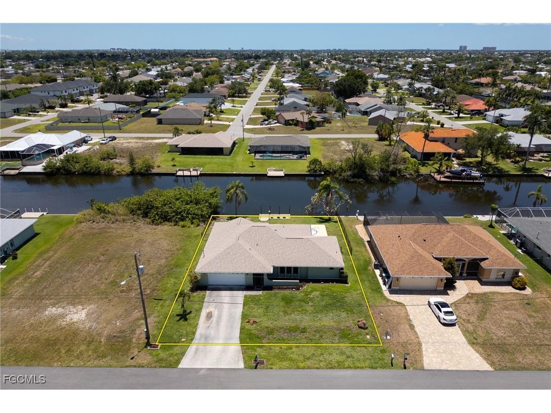 132 SW 34th Lane Cape Coral FL 33914 2025024764 image3