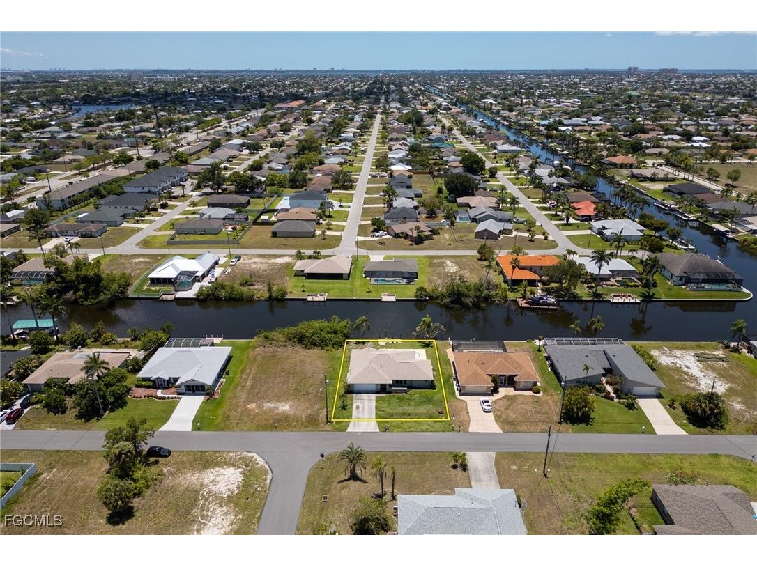 132 SW 34th Lane Cape Coral FL 33914 2025024764 image40