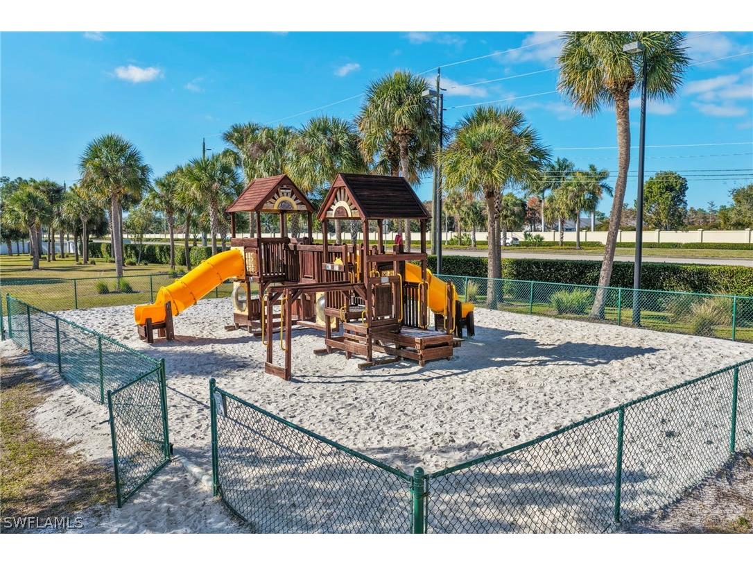132 Santa Clara Drive #3 Naples FL 34104 226007249 image35