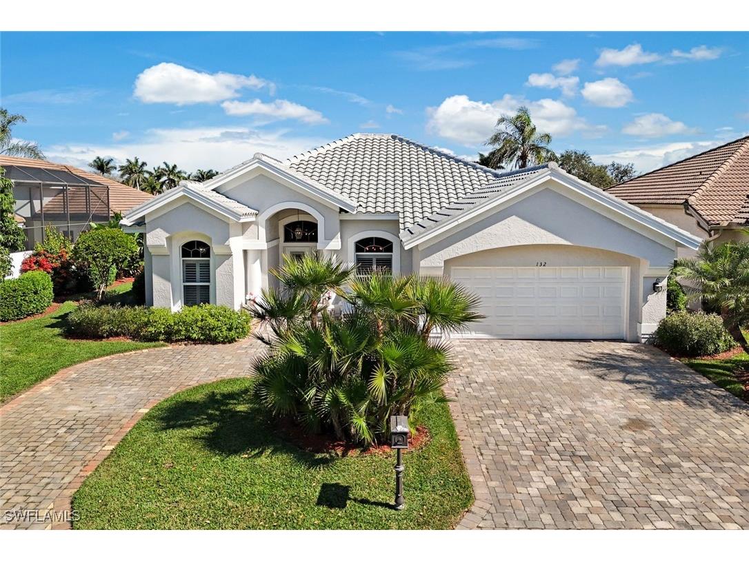132 Spring Lake Circle Naples FL 34119 225016218 image1