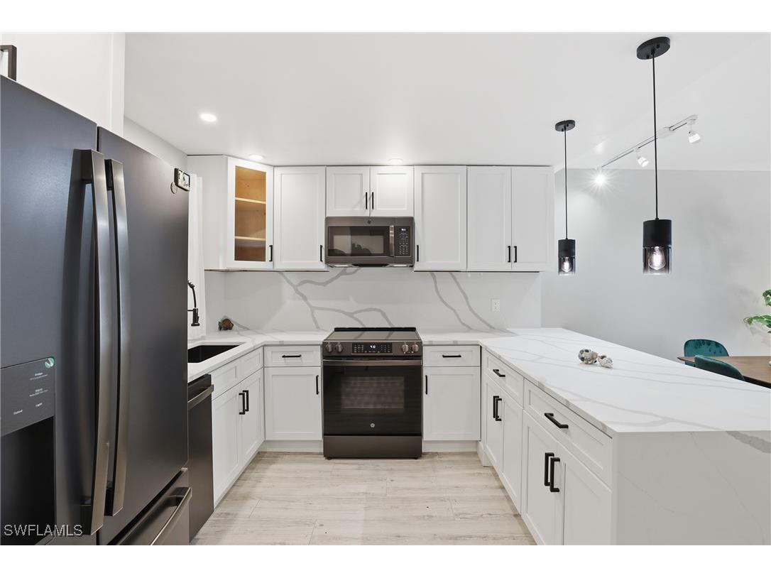 1320 Blue Point Avenue #2 Naples FL 34102 225076108 image16