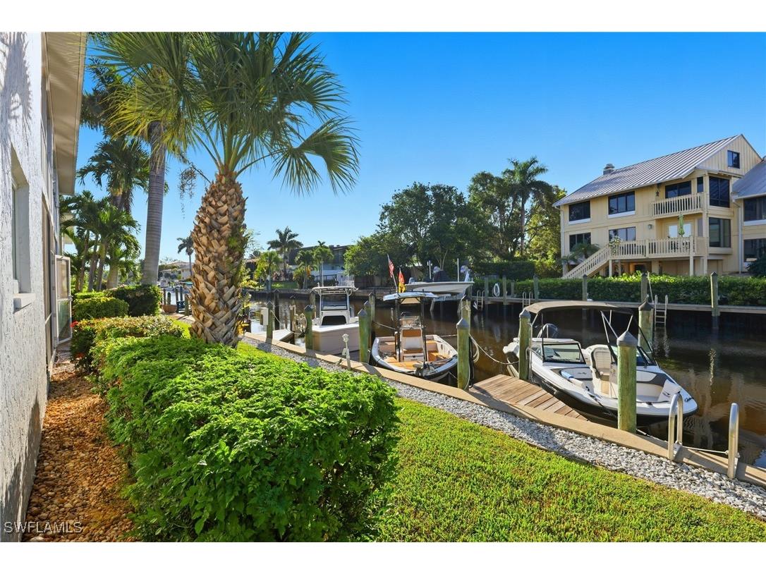 1320 Blue Point Avenue #2 Naples FL 34102 225076108 image2