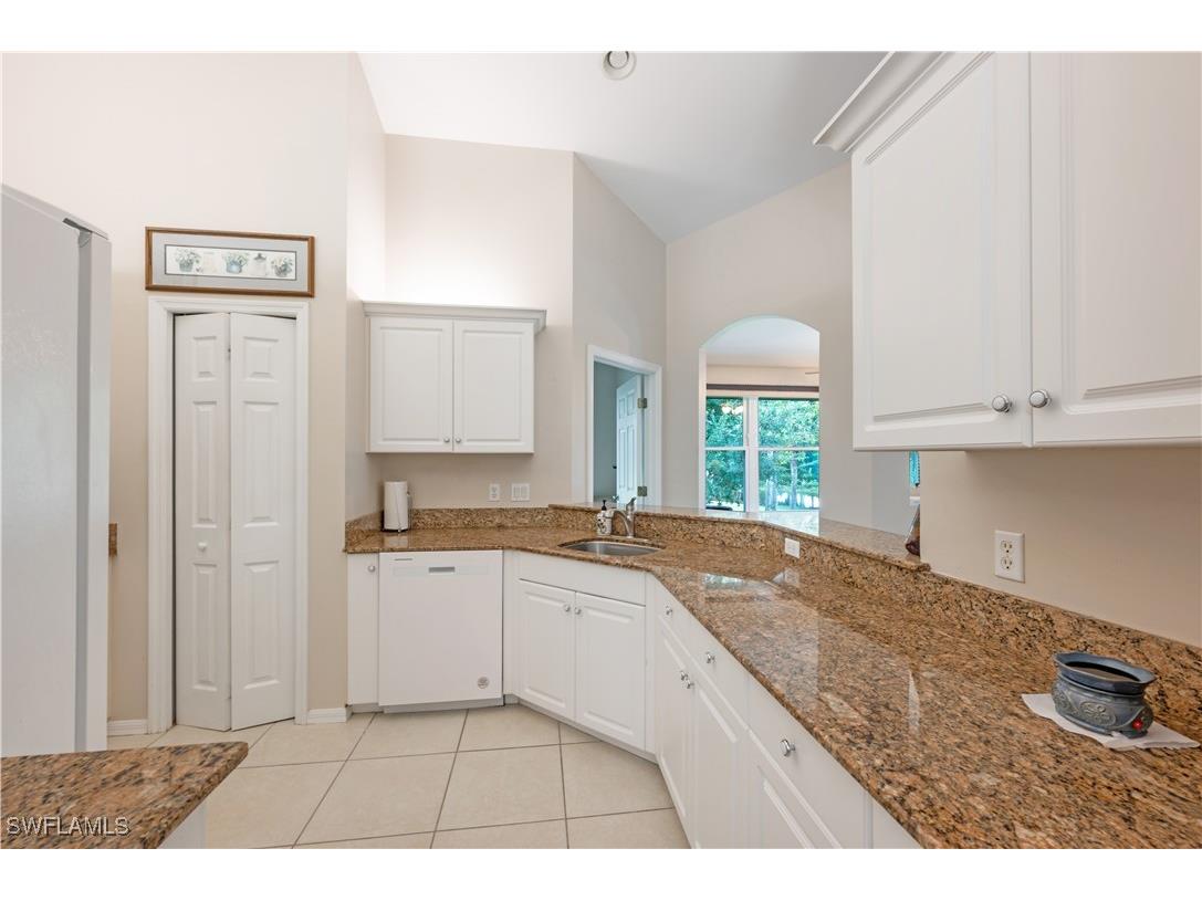 1320 Charleston Square Drive #204 Naples FL 34110 225059388 image5