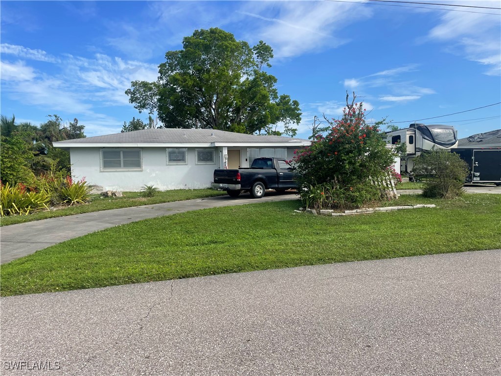 1320 Harbor View Drive North Fort Myers FL 33917 224092590 image1