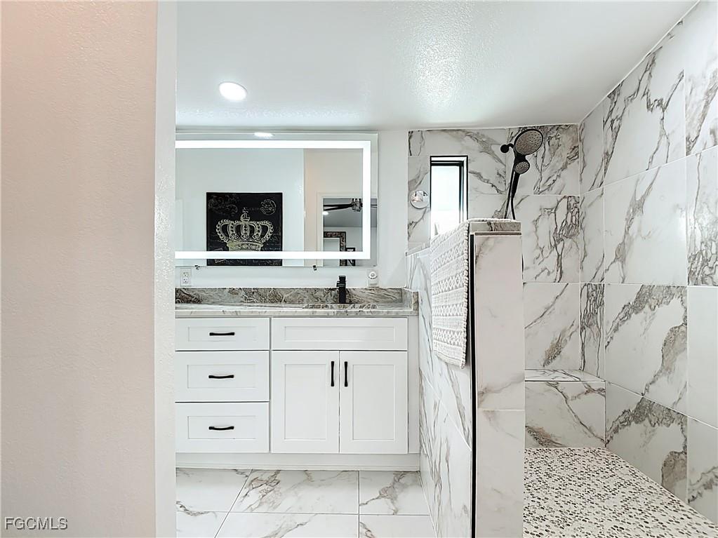 1320 Lavin Lane North Fort Myers FL 33917 2025013170 image24