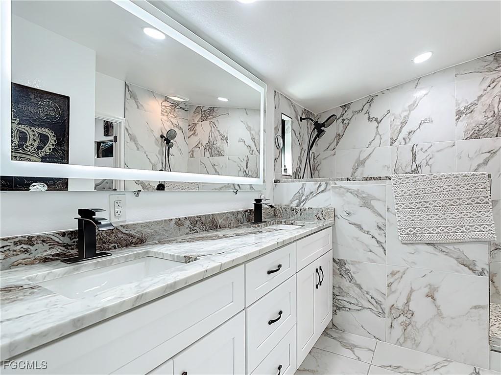 1320 Lavin Lane North Fort Myers FL 33917 2025013170 image26