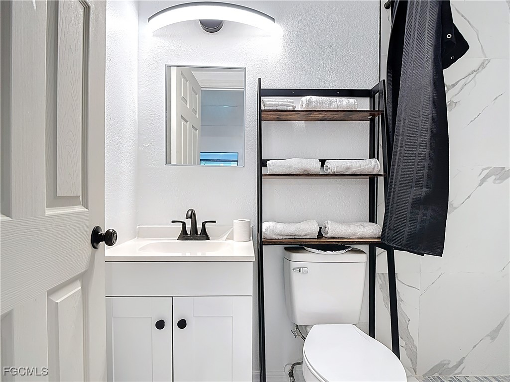 1320 Lavin Lane North Fort Myers FL 33917 2025013170 image37